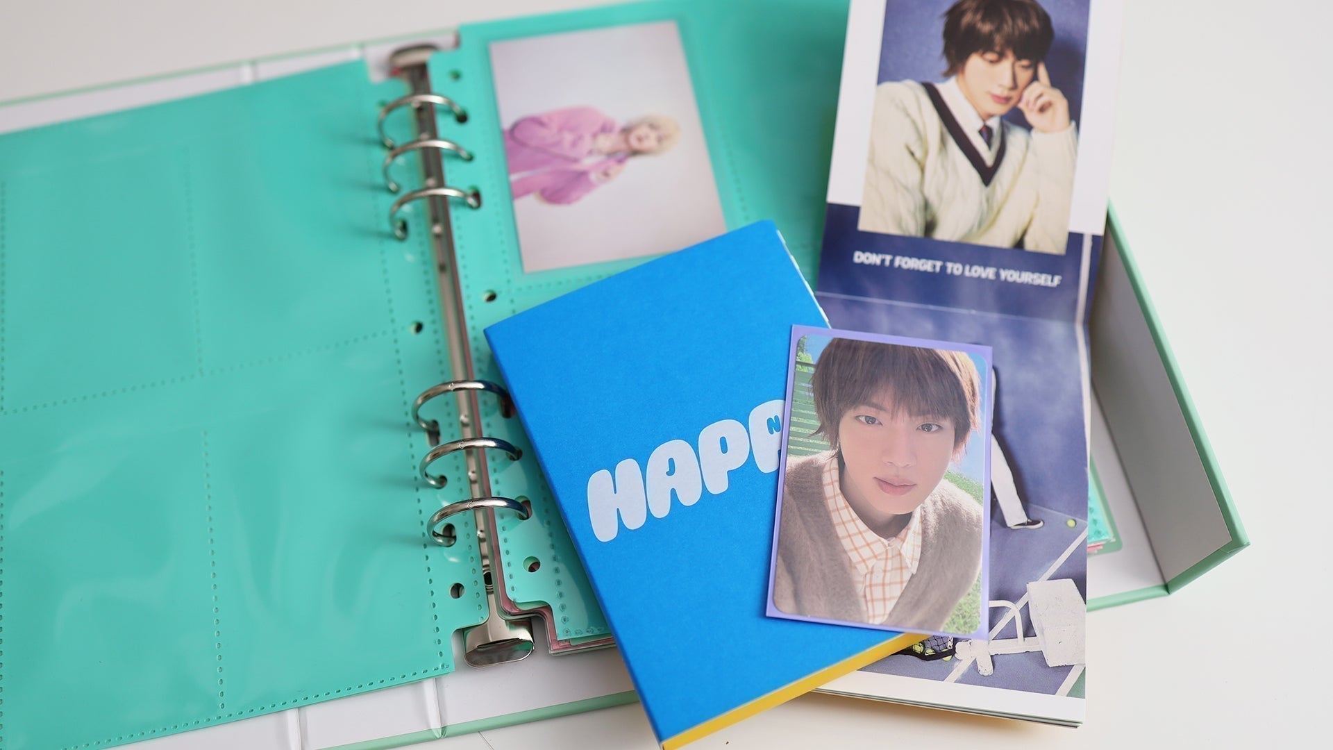 Organising Jin (BTS) ‘Happy’ (Weverse Albums Ver.)