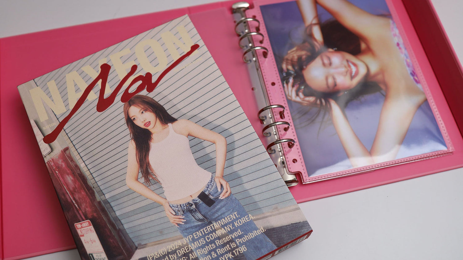 Organising Nayeon The 2nd Album ‘NA’